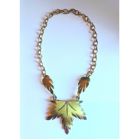 Midcentury Handcrafted Artisan Choker Necklace Brass Maple Leaf - Picture 1 of 3
